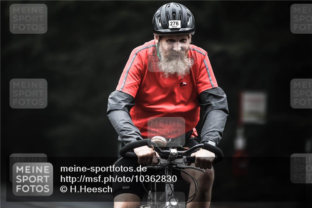 13.09.2026 - Stadtparktriathlon H.Heesch http://msf.ph/oto/10362830 13.09.2026 10:06:29 Radfahren 234, 276, 283, 299 meine-sportfotos.de