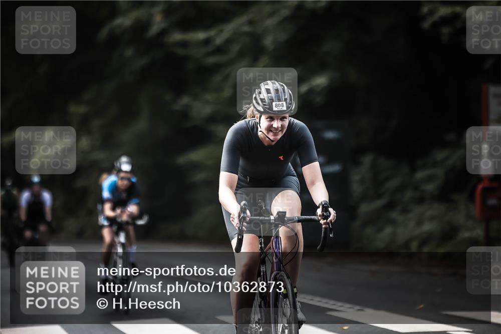 13.09.2026 - Stadtparktriathlon H.Heesch http://msf.ph/oto/10362873 13.09.2026 11:19:28 Radfahren 600, 709, 733, 789, 808, 822 meine-sportfotos.de