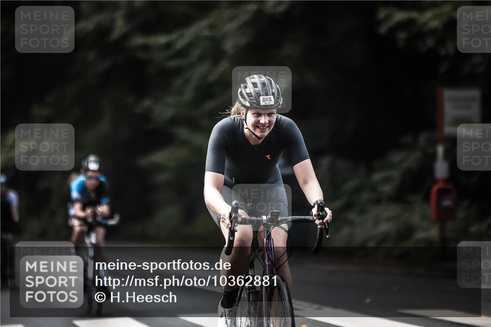 13.09.2026 - Stadtparktriathlon H.Heesch http://msf.ph/oto/10362881 13.09.2026 11:19:28 Radfahren 600, 709, 733, 789, 808, 822 meine-sportfotos.de