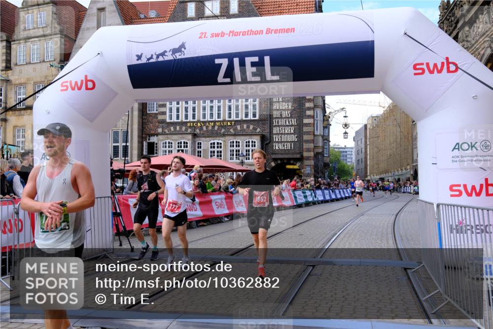 13.09.2026 - 21. swb-Marathon Bremen Tim E. http://msf.ph/oto/10362882 13.09.2026 13:00:28 Ziel 603, 671, 735, 912, 1571, 1758, 1911, 1930, 7015, 7170, 8689 meine-sportfotos.de