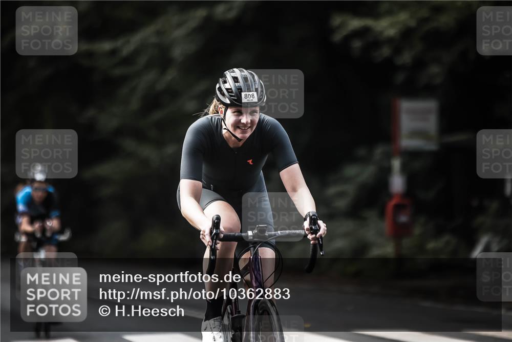13.09.2026 - Stadtparktriathlon H.Heesch http://msf.ph/oto/10362883 13.09.2026 11:19:28 Radfahren 600, 709, 733, 789, 808, 822 meine-sportfotos.de
