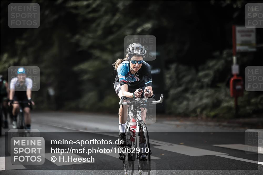 13.09.2026 - Stadtparktriathlon H.Heesch http://msf.ph/oto/10362910 13.09.2026 11:19:29 Radfahren 600, 709, 733, 789, 808, 812, 822 meine-sportfotos.de