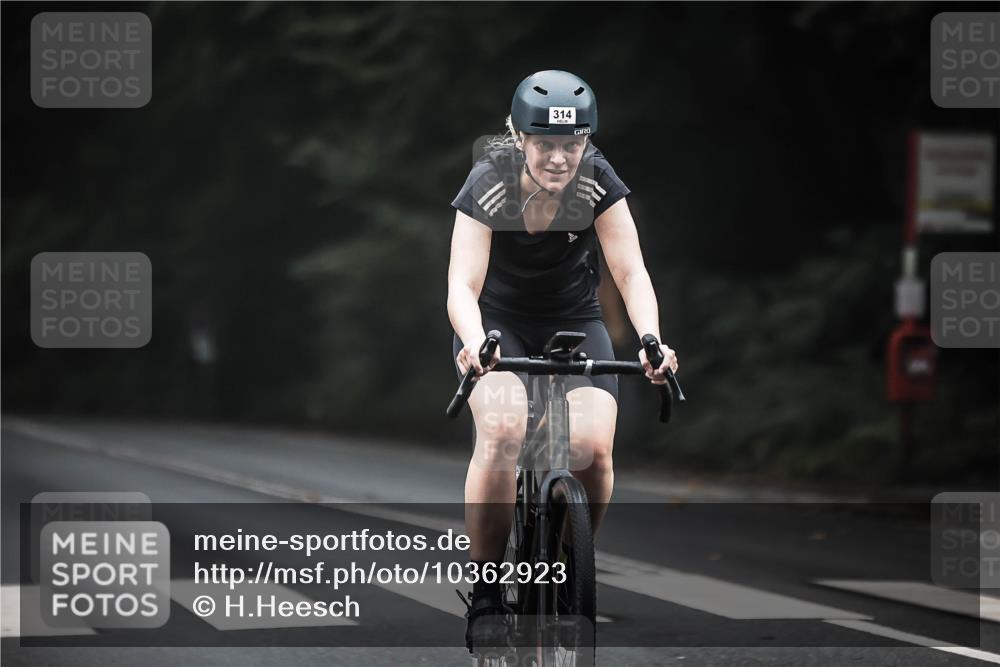 13.09.2026 - Stadtparktriathlon H.Heesch http://msf.ph/oto/10362923 13.09.2026 10:06:41 Radfahren 220, 283, 314 meine-sportfotos.de