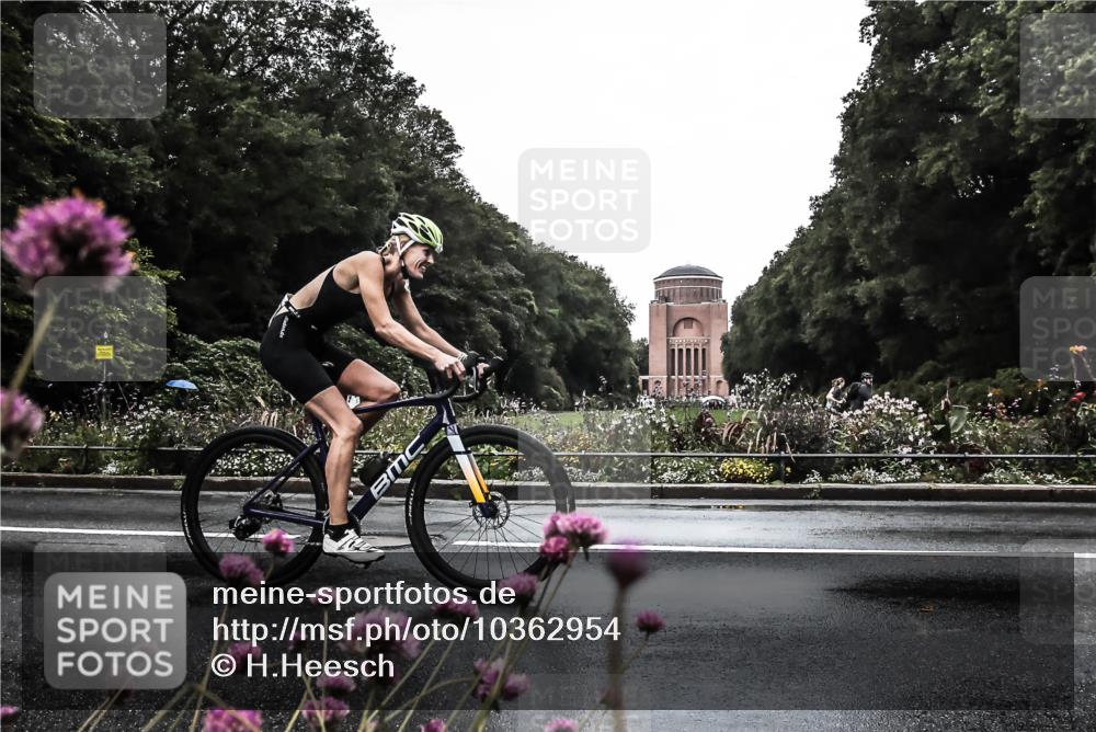 13.09.2026 - Stadtparktriathlon H.Heesch http://msf.ph/oto/10362954 13.09.2026 12:26:26 Radfahren 1027, 1029, 1073, 1078, 1146, 1161, 1184 meine-sportfotos.de