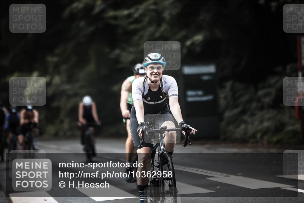 13.09.2026 - Stadtparktriathlon H.Heesch http://msf.ph/oto/10362958 13.09.2026 11:19:31 Radfahren 600, 612, 709, 733, 760, 789, 808, 812, 822 meine-sportfotos.de