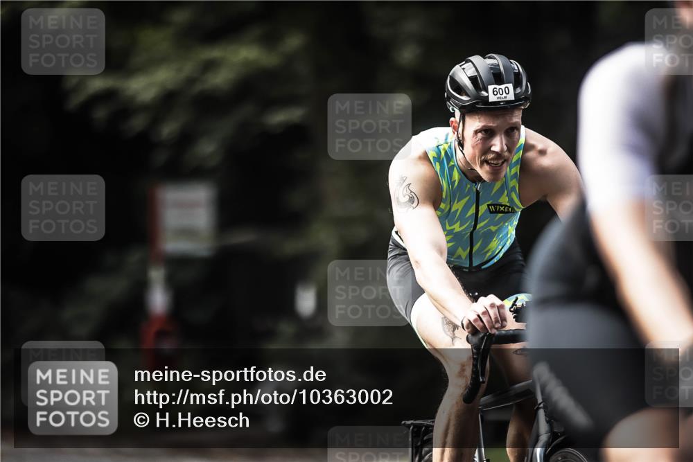 13.09.2026 - Stadtparktriathlon H.Heesch http://msf.ph/oto/10363002 13.09.2026 11:19:33 Radfahren 600, 612, 709, 733, 760, 789, 808, 812, 822 meine-sportfotos.de