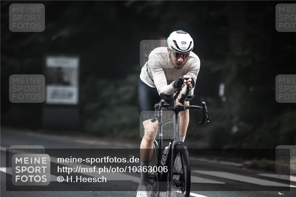 13.09.2026 - Stadtparktriathlon H.Heesch http://msf.ph/oto/10363006 13.09.2026 10:06:58 Radfahren 217, 290, 306, 328, 339 meine-sportfotos.de