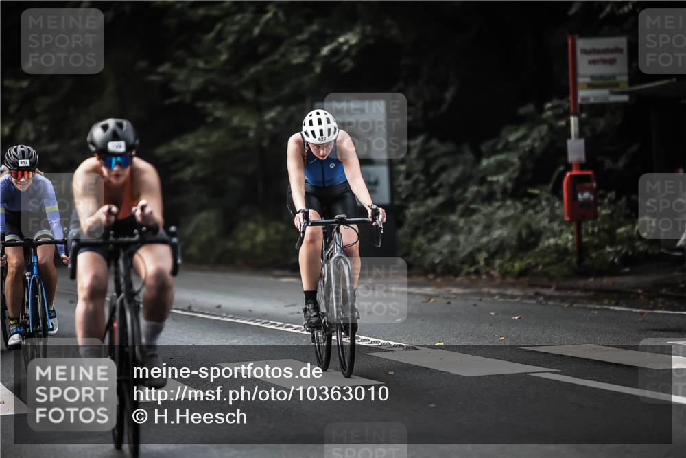 13.09.2026 - Stadtparktriathlon H.Heesch http://msf.ph/oto/10363010 13.09.2026 11:19:33 Radfahren 600, 612, 709, 733, 760, 789, 808, 812, 822 meine-sportfotos.de
