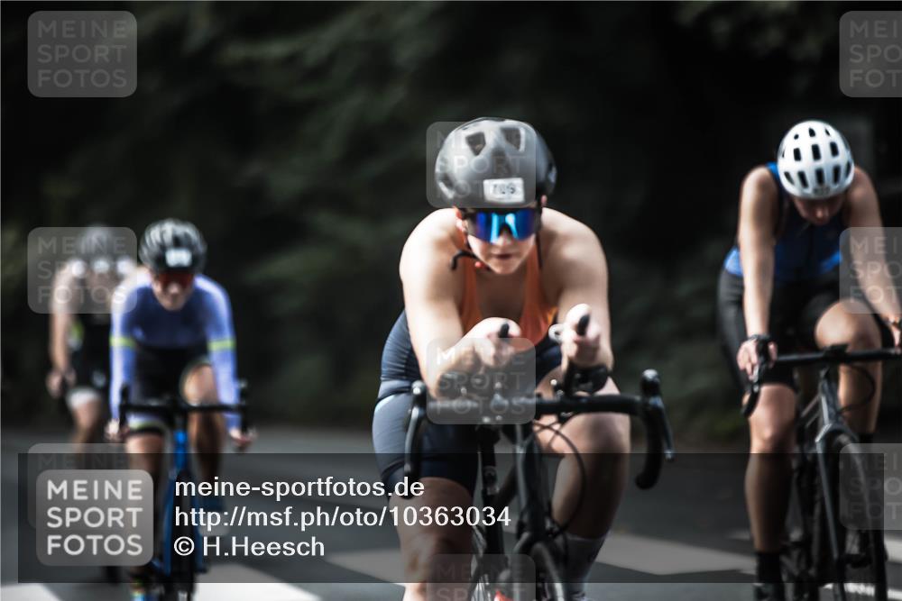 13.09.2026 - Stadtparktriathlon H.Heesch http://msf.ph/oto/10363034 13.09.2026 11:19:34 Radfahren 600, 612, 709, 733, 760, 789, 808, 812, 822 meine-sportfotos.de
