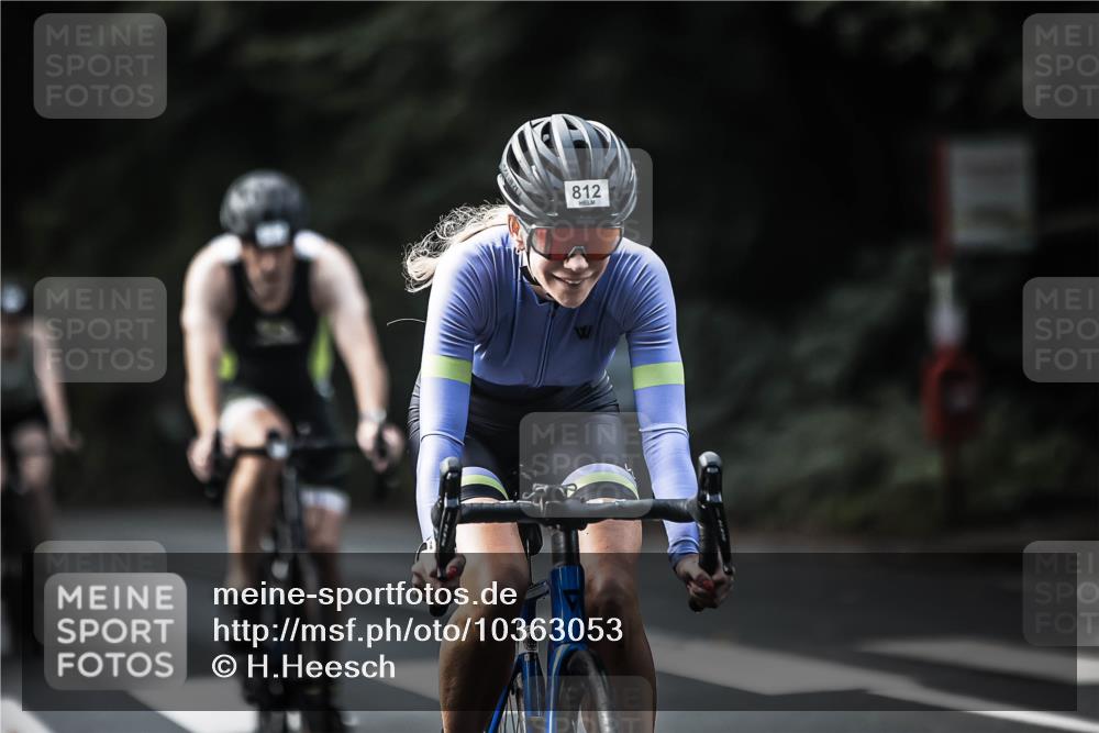 13.09.2026 - Stadtparktriathlon H.Heesch http://msf.ph/oto/10363053 13.09.2026 11:19:35 Radfahren 600, 612, 709, 733, 760, 789, 812, 822 meine-sportfotos.de
