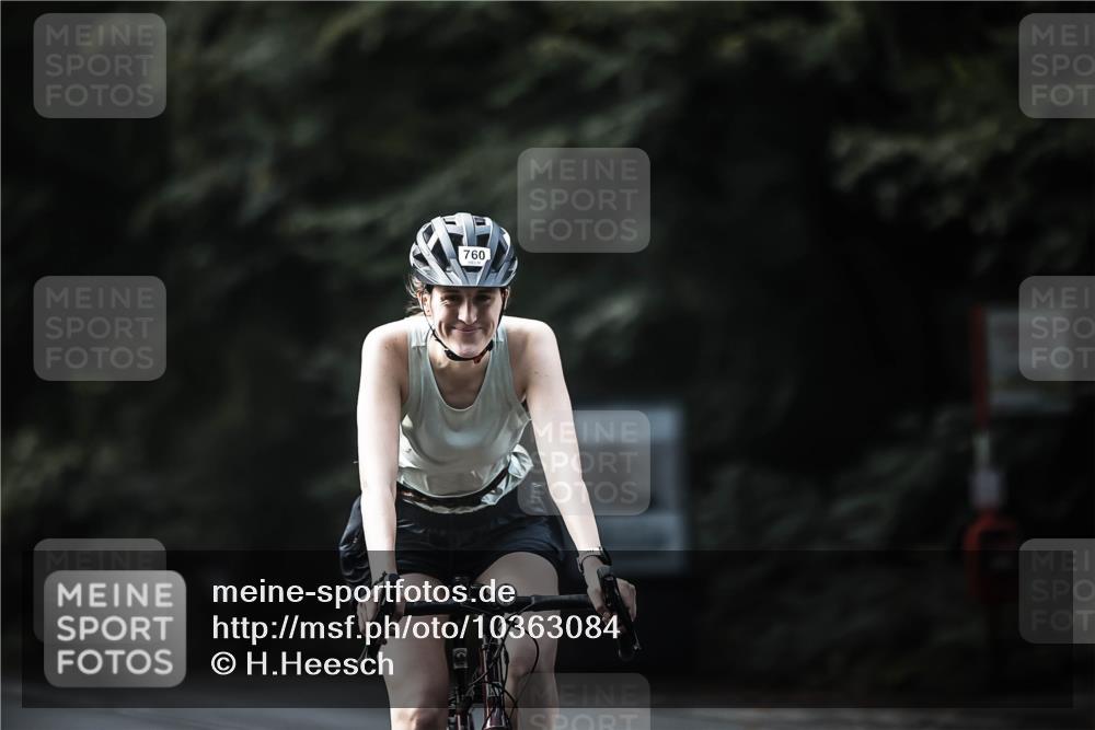 13.09.2026 - Stadtparktriathlon H.Heesch http://msf.ph/oto/10363084 13.09.2026 11:19:37 Radfahren 600, 612, 709, 733, 760, 812, 822 meine-sportfotos.de