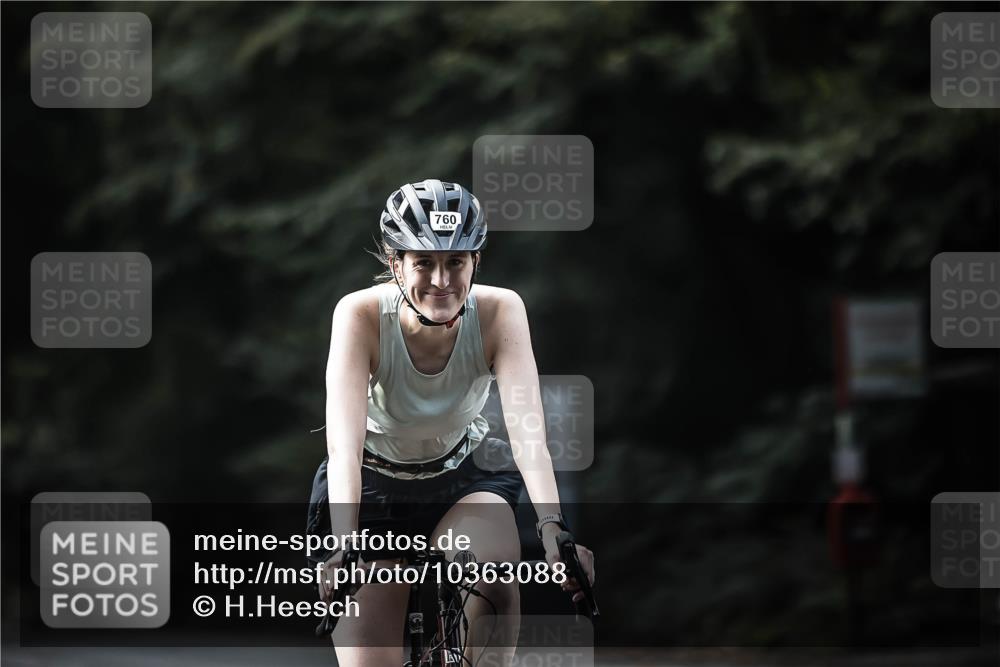 13.09.2026 - Stadtparktriathlon H.Heesch http://msf.ph/oto/10363088 13.09.2026 11:19:38 Radfahren 600, 612, 709, 733, 760, 788, 812, 822 meine-sportfotos.de