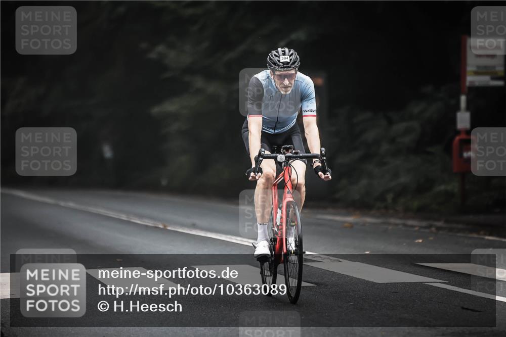 13.09.2026 - Stadtparktriathlon H.Heesch http://msf.ph/oto/10363089 13.09.2026 10:07:08 Radfahren 217, 284, 304, 339 meine-sportfotos.de