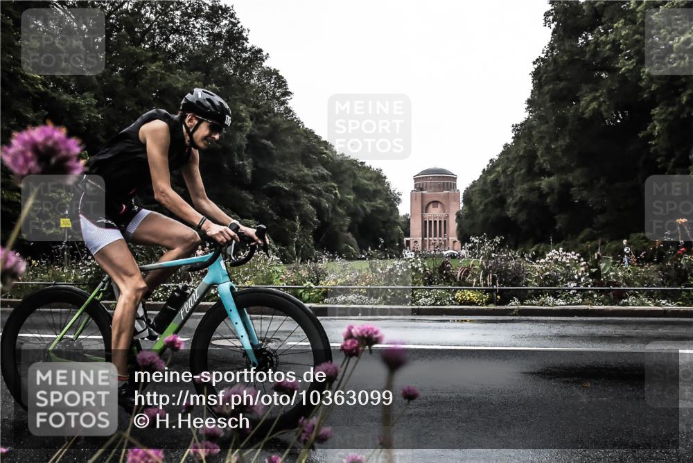 13.09.2026 - Stadtparktriathlon H.Heesch http://msf.ph/oto/10363099 13.09.2026 12:26:56 Radfahren 970, 1024, 1106, 1145 meine-sportfotos.de