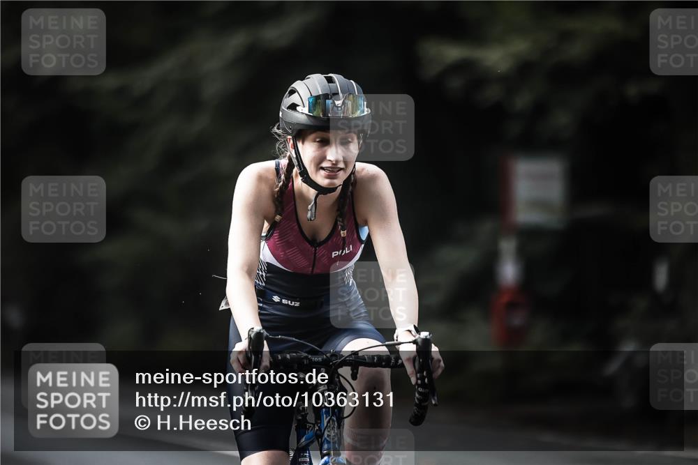 13.09.2026 - Stadtparktriathlon H.Heesch http://msf.ph/oto/10363131 13.09.2026 11:19:44 Radfahren 591, 595, 788, 793 meine-sportfotos.de