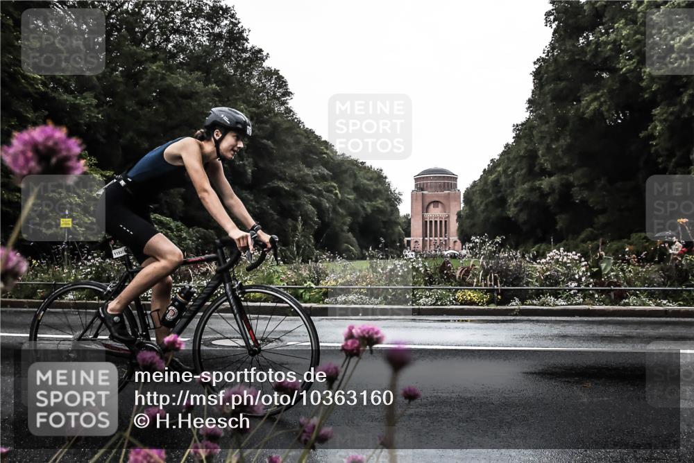 13.09.2026 - Stadtparktriathlon H.Heesch http://msf.ph/oto/10363160 13.09.2026 12:27:31 Radfahren 1051, 1077, 1153, 1169 meine-sportfotos.de