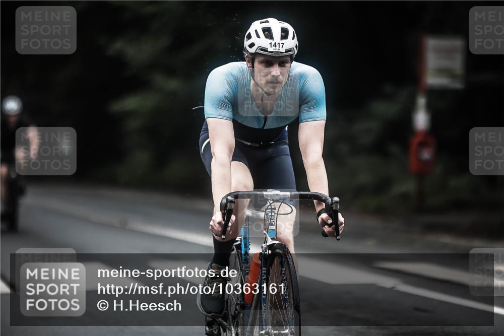 13.09.2026 - Stadtparktriathlon H.Heesch http://msf.ph/oto/10363161 13.09.2026 13:10:27 Radfahren 1204, 1262, 1326, 1388, 1393, 1405, 1411, 1417 meine-sportfotos.de