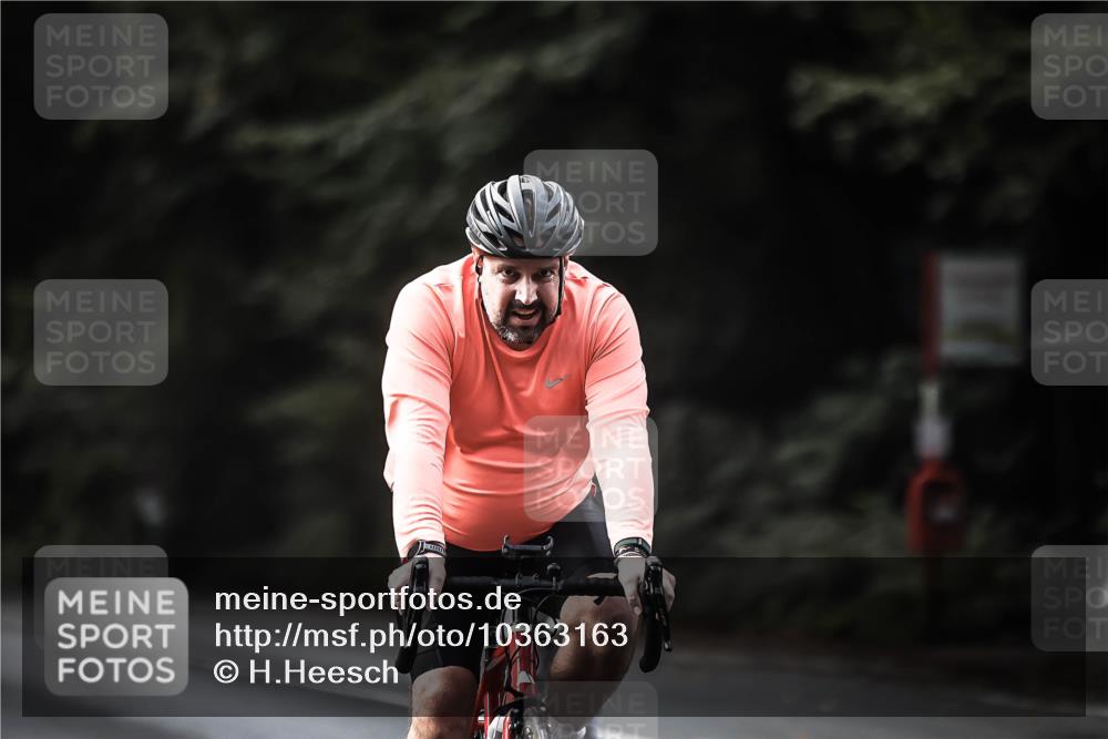 13.09.2026 - Stadtparktriathlon H.Heesch http://msf.ph/oto/10363163 13.09.2026 11:19:47 Radfahren 591, 595, 788, 793 meine-sportfotos.de