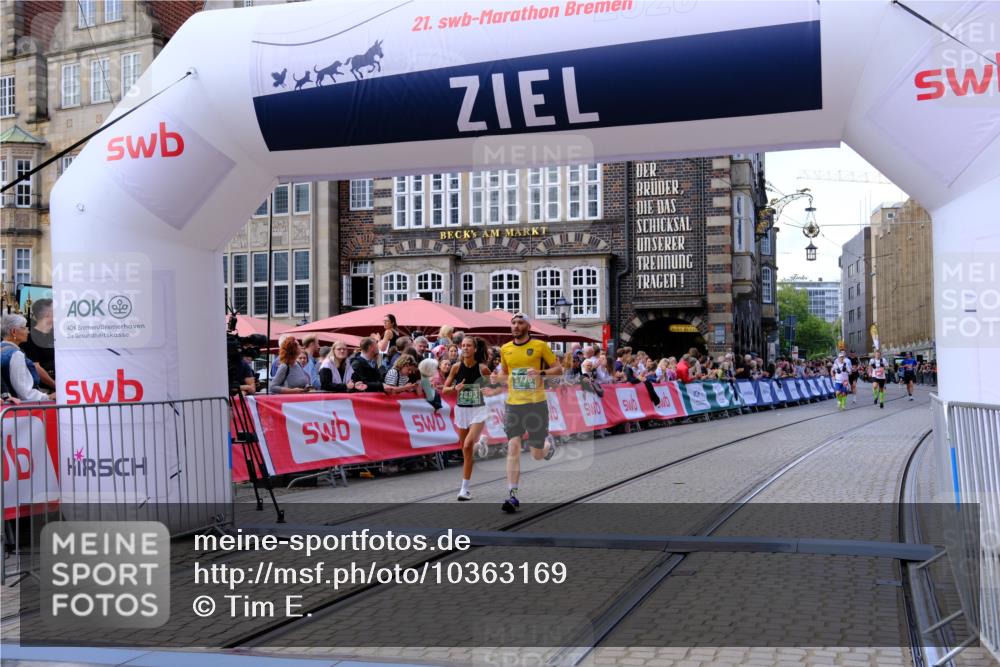 13.09.2026 - 21. swb-Marathon Bremen Tim E. http://msf.ph/oto/10363169 13.09.2026 13:00:43 Ziel 671, 1136, 1550, 1754, 2683, 5776, 7015 meine-sportfotos.de
