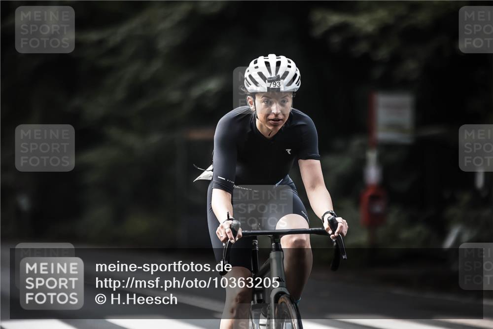 13.09.2026 - Stadtparktriathlon H.Heesch http://msf.ph/oto/10363205 13.09.2026 11:19:51 Radfahren 591, 595, 619, 716, 720, 749, 793, 799 meine-sportfotos.de