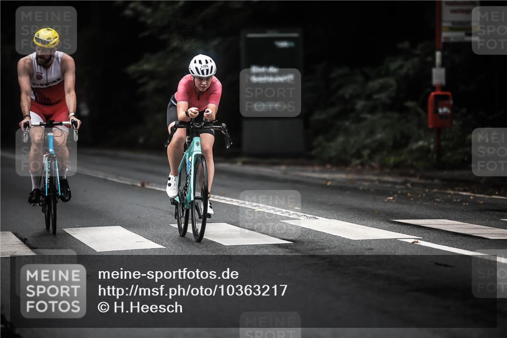 13.09.2026 - Stadtparktriathlon H.Heesch http://msf.ph/oto/10363217 13.09.2026 13:10:38 Radfahren 1193, 1363, 1380, 1389, 1393, 1411 meine-sportfotos.de