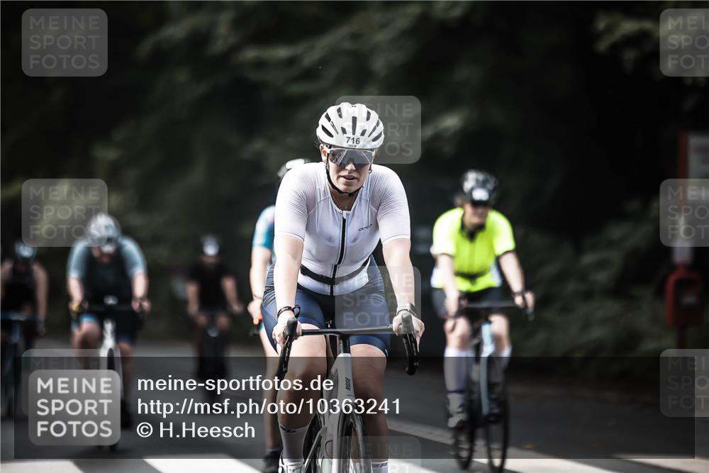 13.09.2026 - Stadtparktriathlon H.Heesch http://msf.ph/oto/10363241 13.09.2026 11:19:55 Radfahren 578, 619, 664, 716, 720, 749, 793, 799 meine-sportfotos.de