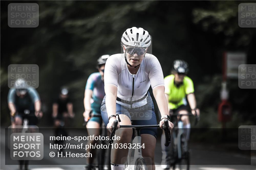 13.09.2026 - Stadtparktriathlon H.Heesch http://msf.ph/oto/10363254 13.09.2026 11:19:55 Radfahren 578, 619, 664, 716, 720, 749, 793, 799 meine-sportfotos.de
