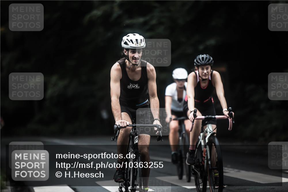 13.09.2026 - Stadtparktriathlon H.Heesch http://msf.ph/oto/10363255 13.09.2026 13:10:46 Radfahren 1355, 1373, 1425, 1427 meine-sportfotos.de