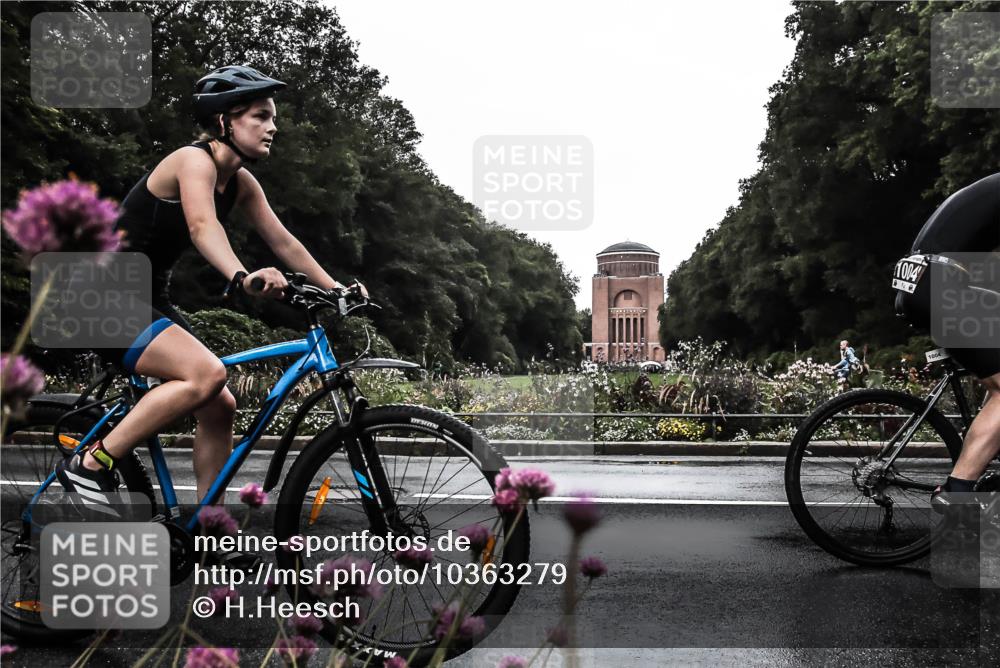 13.09.2026 - Stadtparktriathlon H.Heesch http://msf.ph/oto/10363279 13.09.2026 12:28:19 Radfahren 1004, 1113, 1158 meine-sportfotos.de
