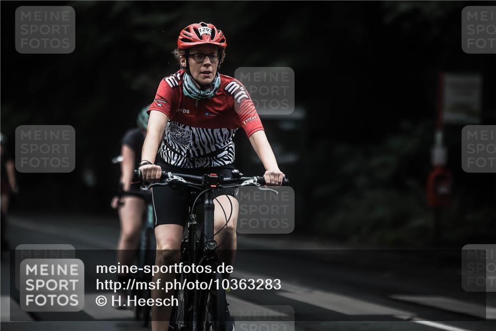 13.09.2026 - Stadtparktriathlon H.Heesch http://msf.ph/oto/10363283 13.09.2026 13:10:57 Radfahren 1251, 1293, 1334, 1347, 1356, 1364 meine-sportfotos.de