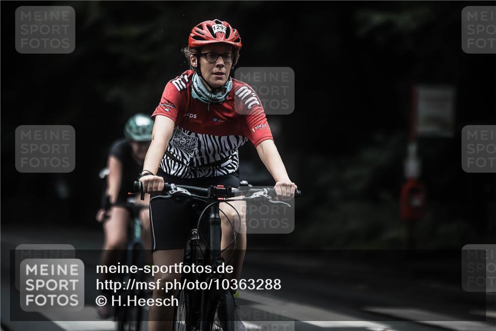 13.09.2026 - Stadtparktriathlon H.Heesch http://msf.ph/oto/10363288 13.09.2026 13:10:57 Radfahren 1251, 1293, 1334, 1347, 1356, 1364 meine-sportfotos.de