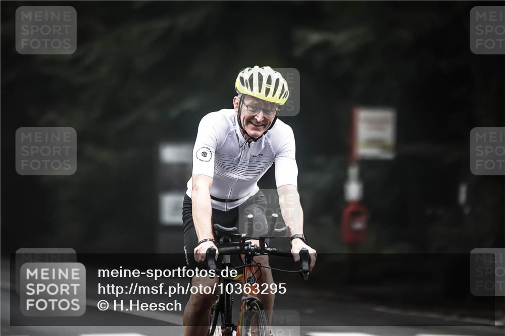 13.09.2026 - Stadtparktriathlon H.Heesch http://msf.ph/oto/10363295 13.09.2026 10:07:53 Radfahren 227 meine-sportfotos.de