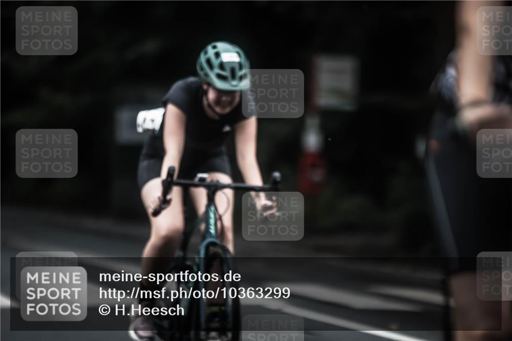 13.09.2026 - Stadtparktriathlon H.Heesch http://msf.ph/oto/10363299 13.09.2026 13:10:58 Radfahren 1251, 1293, 1334, 1347, 1356, 1364 meine-sportfotos.de