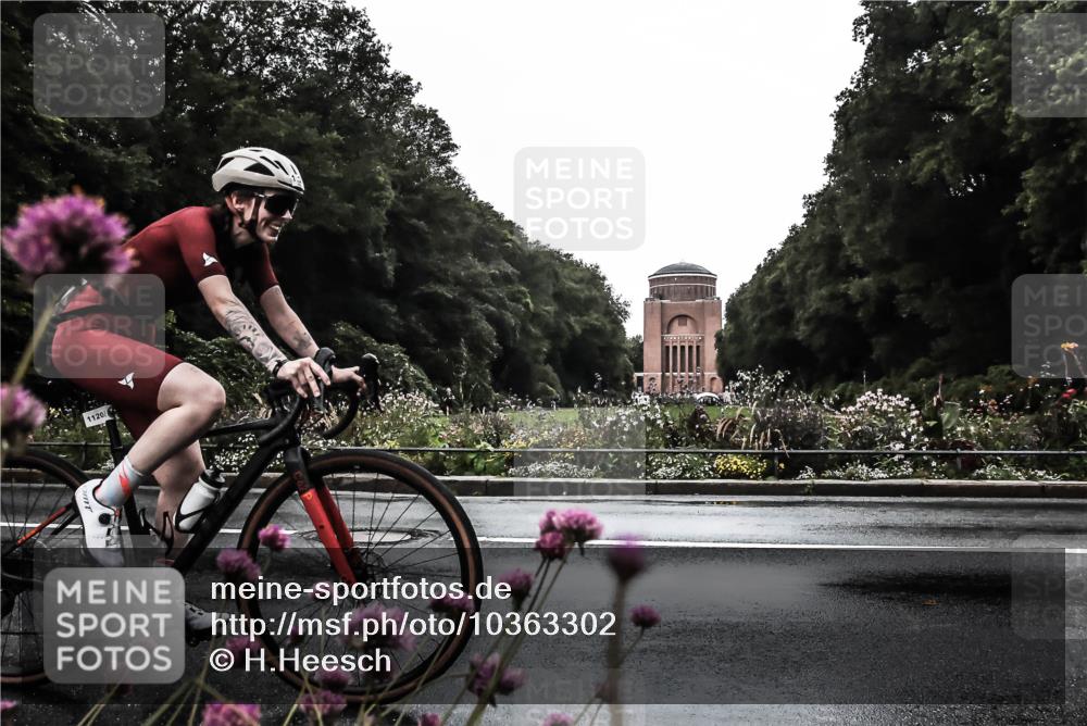 13.09.2026 - Stadtparktriathlon H.Heesch http://msf.ph/oto/10363302 13.09.2026 12:28:31 Radfahren 1120 meine-sportfotos.de