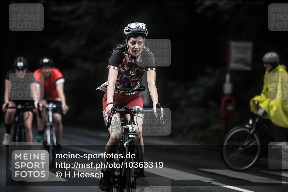 13.09.2026 - Stadtparktriathlon H.Heesch http://msf.ph/oto/10363319 13.09.2026 13:11:00 Radfahren 1251, 1293, 1334, 1347, 1356, 1364 meine-sportfotos.de