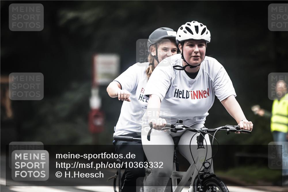 13.09.2026 - Stadtparktriathlon H.Heesch http://msf.ph/oto/10363332 13.09.2026 10:08:08 Radfahren 232, 248, 287, 292, 338 meine-sportfotos.de