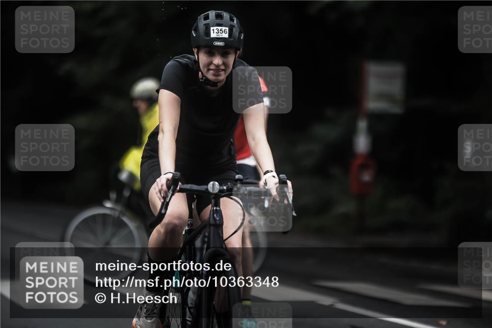 13.09.2026 - Stadtparktriathlon H.Heesch http://msf.ph/oto/10363348 13.09.2026 13:11:02 Radfahren 1251, 1293, 1334, 1347, 1356, 1364 meine-sportfotos.de