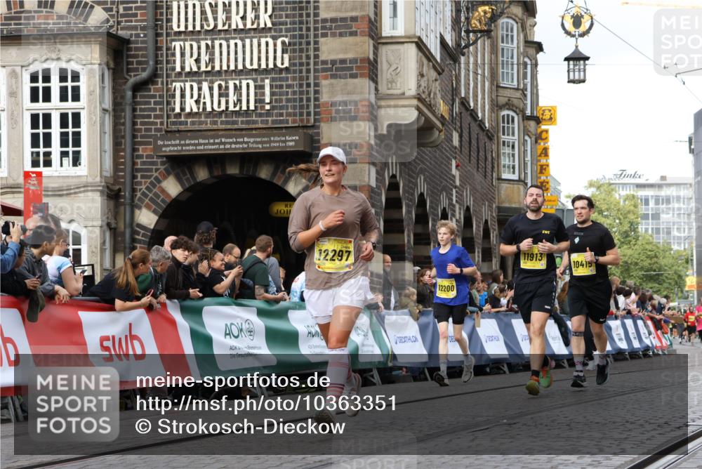 13.09.2026 - 21. swb-Marathon Bremen Strokosch-Dieckow http://msf.ph/oto/10363351 13.09.2026 10:59:14 Ziel 10254, 10383, 10427, 10477, 10485, 10787, 10794, 10832, 10843, 10948, 11034, 11228, 11267, 11278, 11488, 11602, 12015, 12127, 12130, 12131, 12176, 12271, 12297, 12414, 10377, 10492, 10922, 11151, 11500, 11873, 12267, 12295, 12537, 12541 meine-sportfotos.de