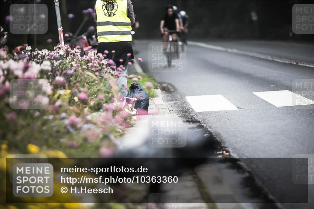 13.09.2026 - Stadtparktriathlon H.Heesch http://msf.ph/oto/10363360 13.09.2026 10:08:10 Radfahren 232, 248, 287, 292, 338 meine-sportfotos.de