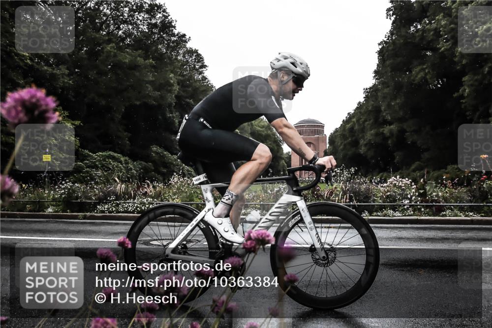 13.09.2026 - Stadtparktriathlon H.Heesch http://msf.ph/oto/10363384 13.09.2026 12:29:02 Radfahren 953, 1006, 1050 meine-sportfotos.de