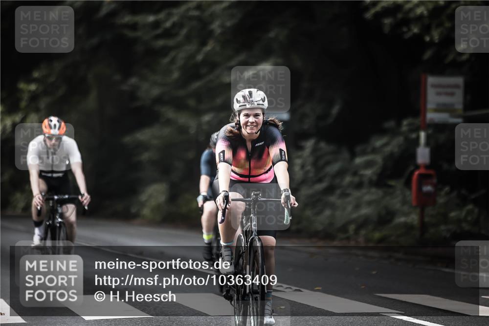 13.09.2026 - Stadtparktriathlon H.Heesch http://msf.ph/oto/10363409 13.09.2026 11:20:07 Radfahren 510, 666, 713, 785, 796 meine-sportfotos.de