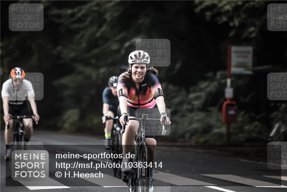 13.09.2026 - Stadtparktriathlon H.Heesch http://msf.ph/oto/10363414 13.09.2026 11:20:07 Radfahren 510, 666, 713, 785, 796 meine-sportfotos.de
