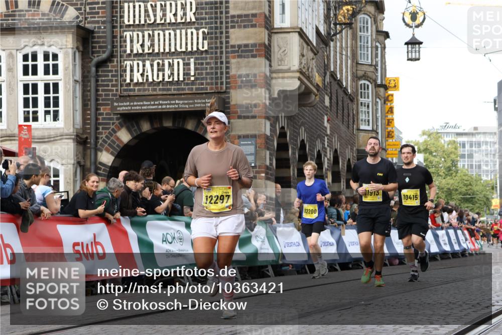 13.09.2026 - 21. swb-Marathon Bremen Strokosch-Dieckow http://msf.ph/oto/10363421 13.09.2026 10:59:14 Ziel 10254, 10383, 10427, 10477, 10485, 10787, 10794, 10832, 10843, 10948, 11034, 11228, 11267, 11278, 11488, 11602, 12015, 12127, 12130, 12131, 12176, 12271, 12297, 12414, 10377, 10492, 10922, 11151, 11500, 11873, 12267, 12295, 12537, 12541 meine-sportfotos.de