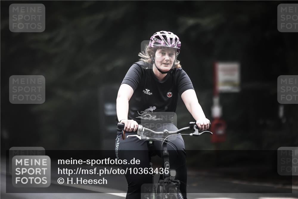 13.09.2026 - Stadtparktriathlon H.Heesch http://msf.ph/oto/10363436 13.09.2026 10:08:25 Radfahren 307 meine-sportfotos.de