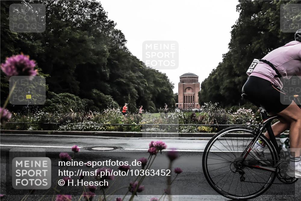 13.09.2026 - Stadtparktriathlon H.Heesch http://msf.ph/oto/10363452 13.09.2026 12:29:24 Radfahren 960, 1035, 1076, 1123 meine-sportfotos.de