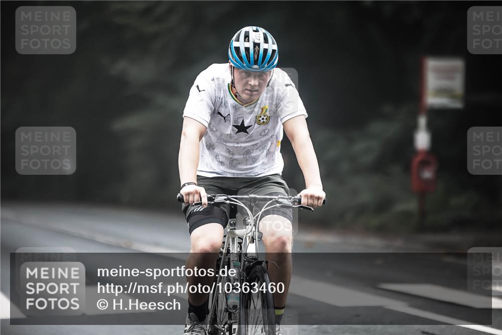 13.09.2026 - Stadtparktriathlon H.Heesch http://msf.ph/oto/10363460 13.09.2026 10:08:37 Radfahren 337 meine-sportfotos.de