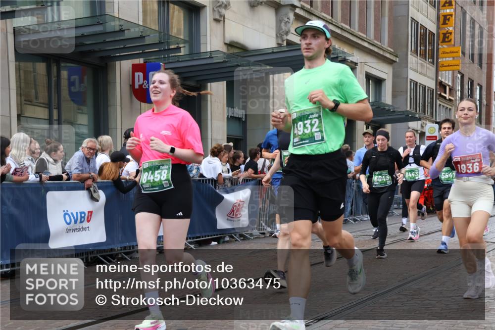 13.09.2026 - 21. swb-Marathon Bremen Strokosch-Dieckow http://msf.ph/oto/10363475 13.09.2026 13:36:53 Ziel 869, 950, 1180, 1285, 1849, 1854, 1991, 2241, 2531, 2930, 3333, 3627, 3732, 3787, 3823, 3894, 3909, 4261, 4410, 4448, 4932, 4947, 5388, 5547, 5577, 5612, 5791, 6046, 6056, 6431, 6629, 6904, 6947, 6961, 7006, 7398, 7445, 7571, 7937, 8268, 8443, 8458, 8753, 8839, 9140, 9310, 9317, 9415, 9701, 9840, 13077, 164, 551, 813, 843, 1641, 1849, 1936, 2275, 2673, 2731, 2819, 2823, 3122, 3541, 3585, 3635, 3787, 3815, 3874, 3998, 4006, 4050, 5236, 5355, 6269, 6408, 7046 meine-sportfotos.de