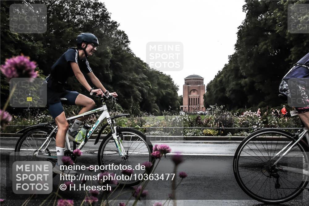 13.09.2026 - Stadtparktriathlon H.Heesch http://msf.ph/oto/10363477 13.09.2026 12:29:29 Radfahren 950, 960, 1108, 1164 meine-sportfotos.de