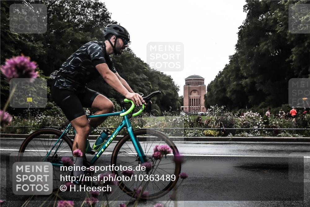13.09.2026 - Stadtparktriathlon H.Heesch http://msf.ph/oto/10363489 13.09.2026 12:29:30 Radfahren 950, 960, 966, 1108, 1164 meine-sportfotos.de