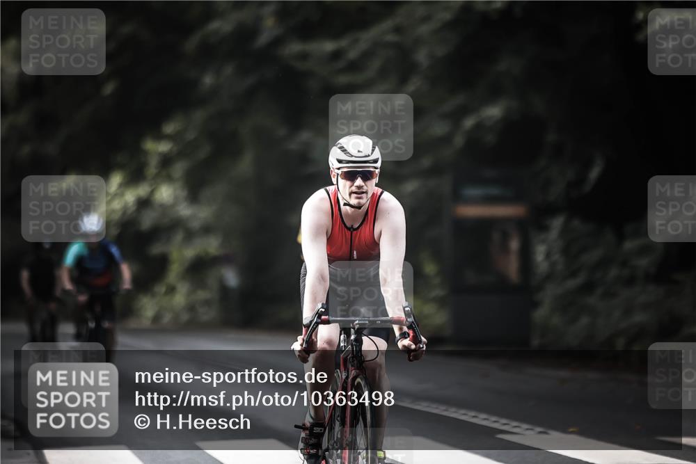 13.09.2026 - Stadtparktriathlon H.Heesch http://msf.ph/oto/10363498 13.09.2026 11:20:14 Radfahren 510, 589, 596, 597, 702, 713 meine-sportfotos.de